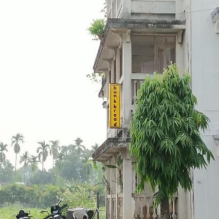 Bunkbread Siliguri Hostel Kültér fotó