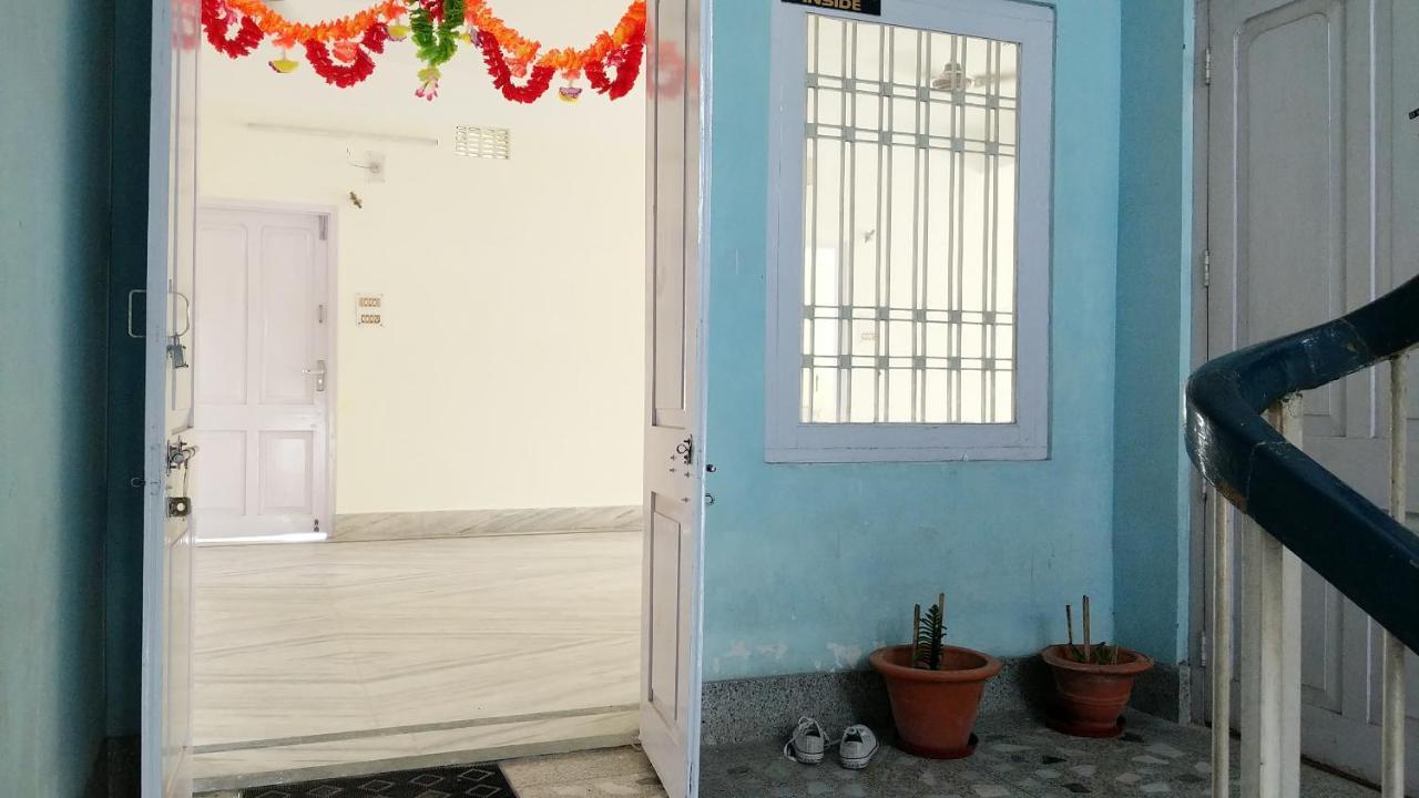 Bunkbread Siliguri Hostel Kültér fotó